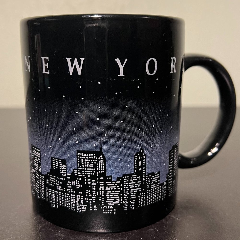 Vtg New York City Souvenir Ceramic Cup Mug Skyline Twin Towers Statue of Liberty